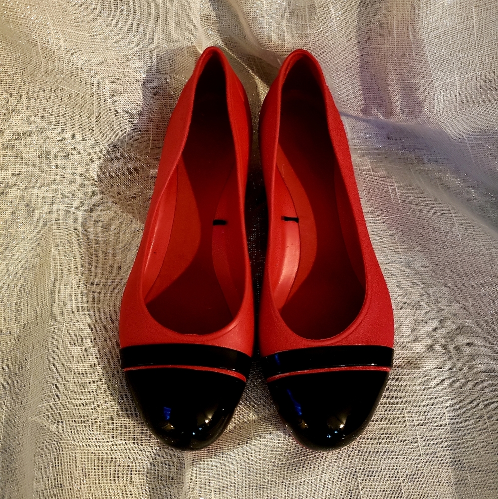 Rain Shoes - image 1